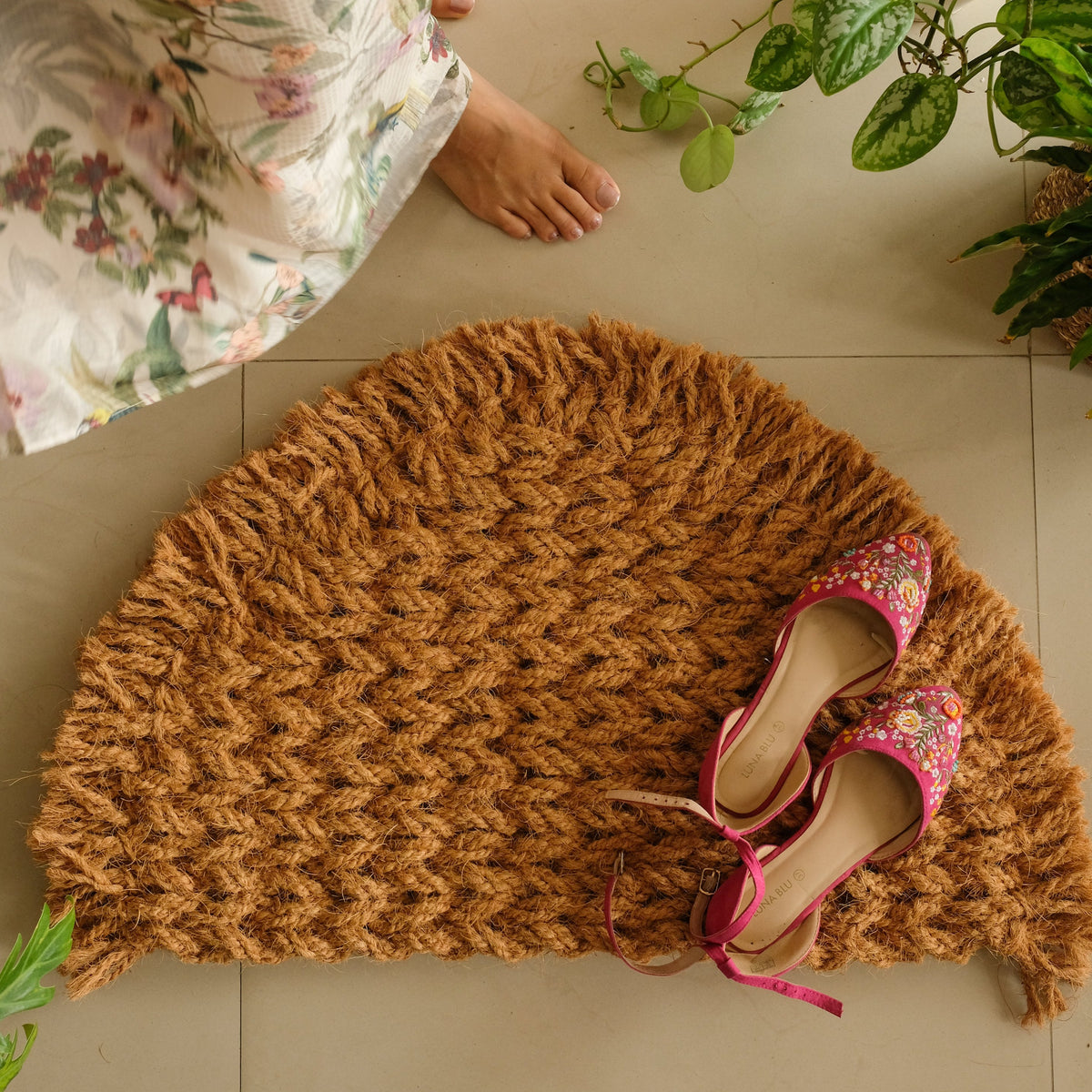 Handwoven Coir Rope Mat with Fringes 45x80 cm – ATMAH